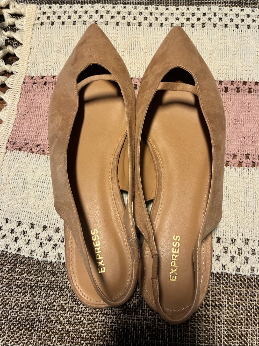 New Express Women's tan Pointed Toe Slingback Flats size 10